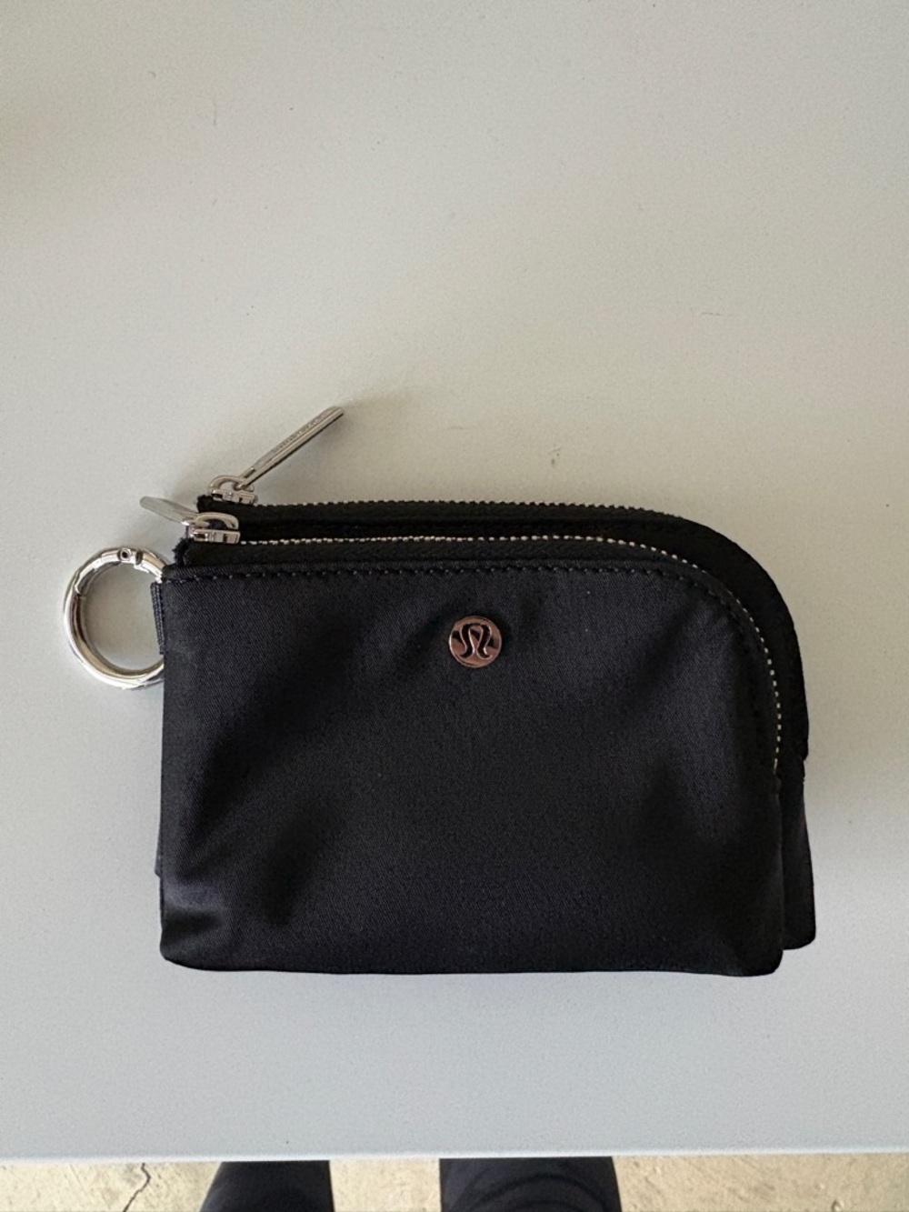 Lululemon Clipable Wallet